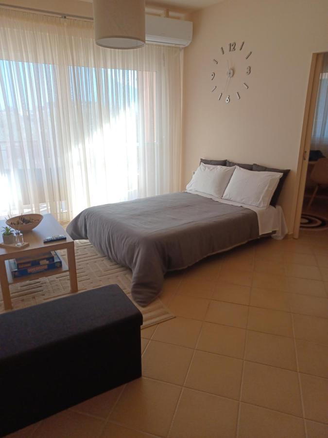 Apartament Feel At - - Near The Center Kalamata
