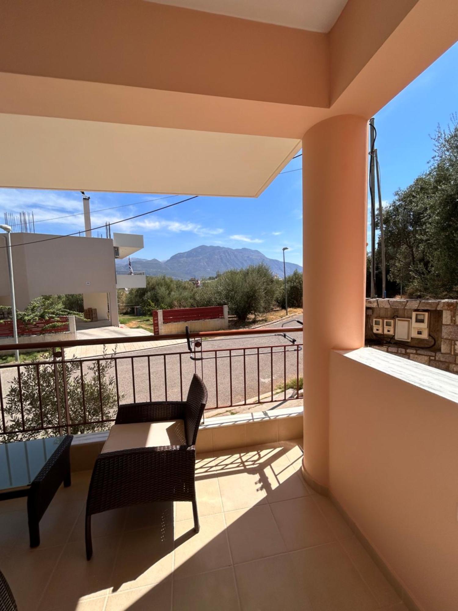Feel At - - Near The Center Kalamata