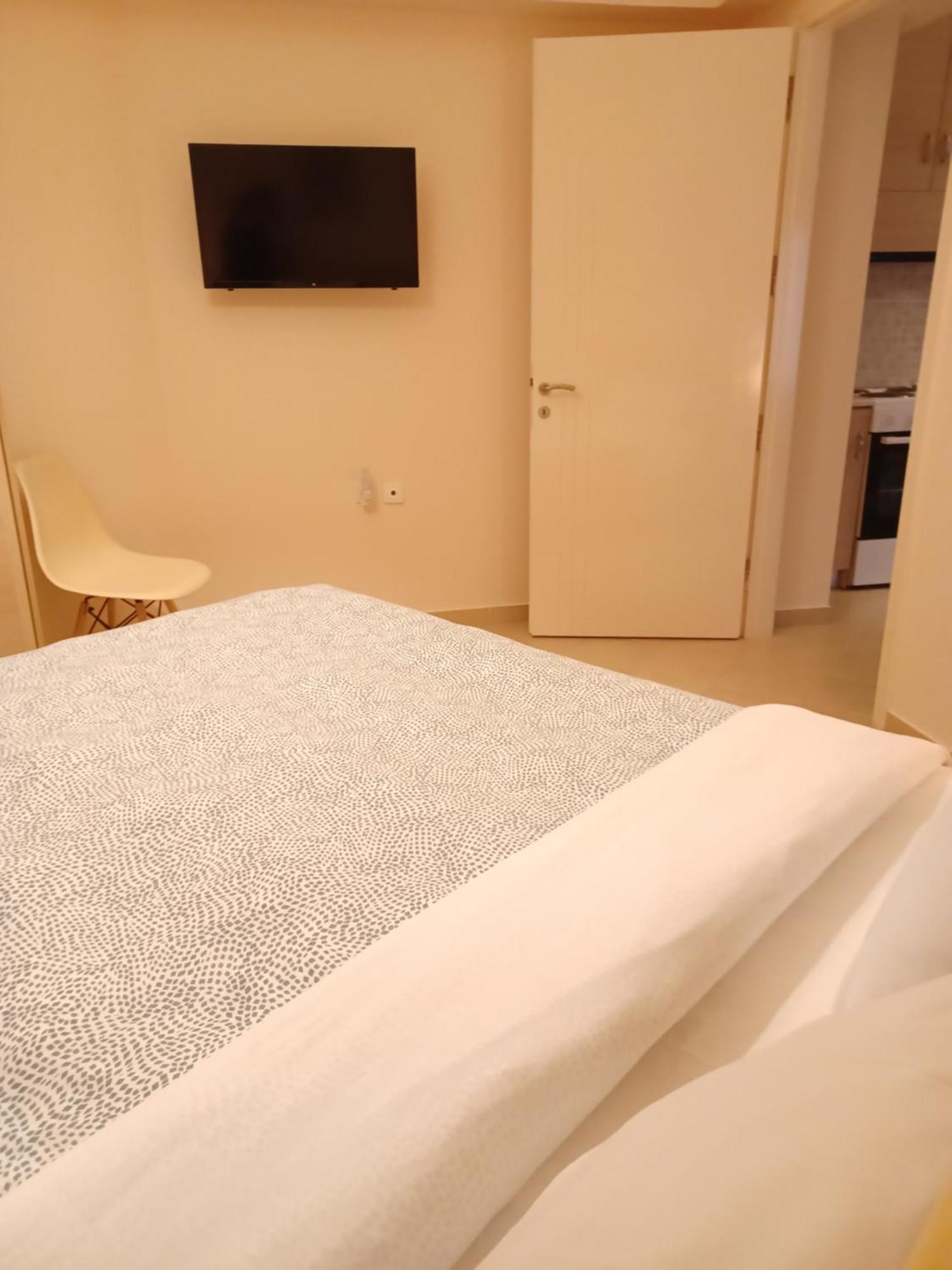 Feel At - - Near The Center Apartament Kalamata